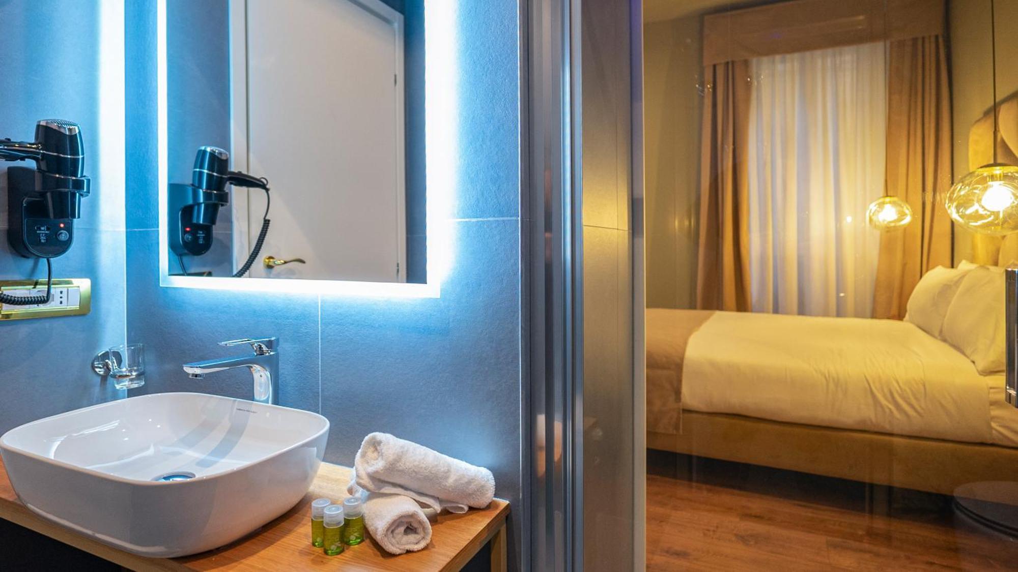 Navona Comfort Rooms ローマ エクステリア 写真